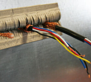 Кабельный проход с защитными материалами от ЭМИ, 4910 series   , Holland Shielding Systems BV